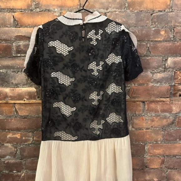 ANNA SUI - Picture 2 of 2